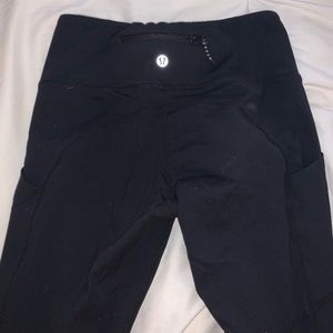 Black Lululemon leggings